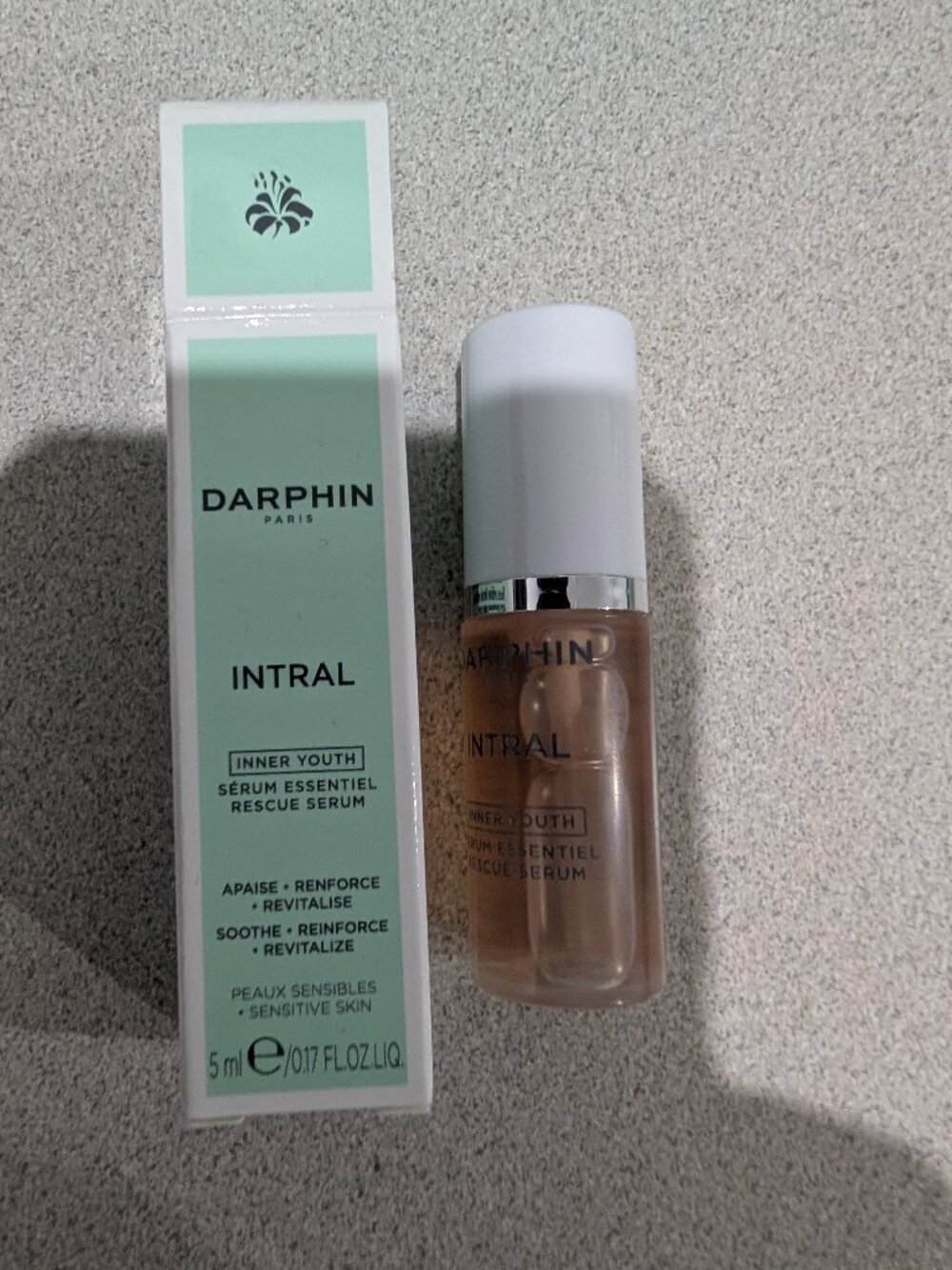 Darphin intral rescue serum sample travel size